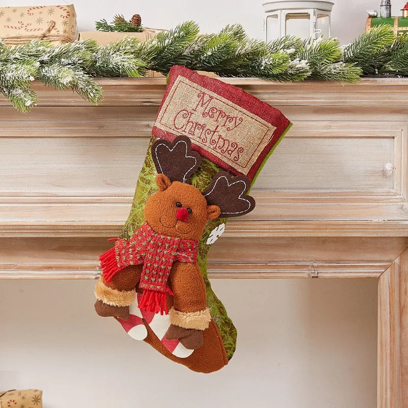 Șosetă Decorativă Mare de Crăciun – Moș Crăciun / Om de Zăpadă / Ren – 47×32 cm, Material Textil Premium