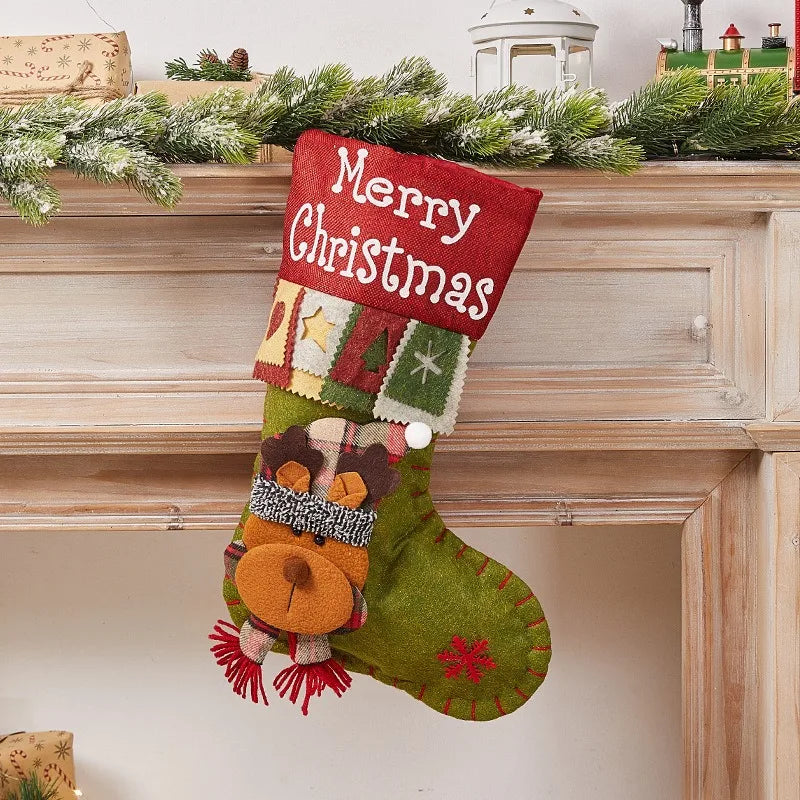 Șosetă Decorativă Mare de Crăciun – Moș Crăciun / Om de Zăpadă / Ren – 47×32 cm, Material Textil Premium